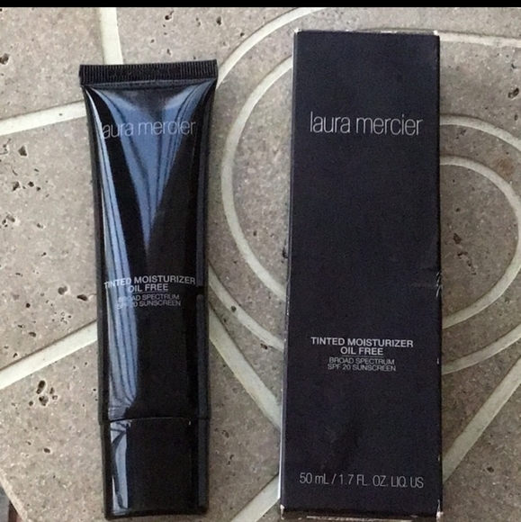 Laura mercier Tinted Moisturizer Tawny 4W1 - Picture 6 of 7